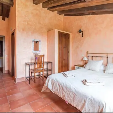 Chalet Enorme Con Bbq & Horno Lena Ideal Familias Consuegra de Murera