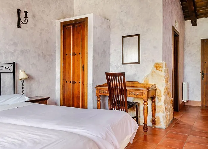 Enorme Con Bbq & Horno Lena Ideal Familias Consuegra de Murera